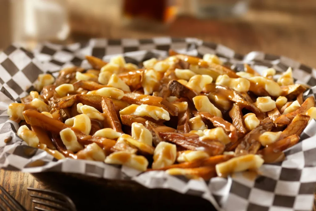 Poutine, Makanan Kuliner Asal Kanada